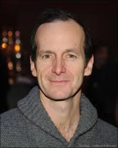 Qui incarne Larry Harvey ?