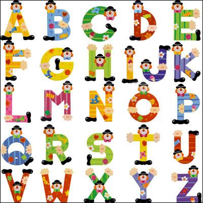 L'alphabet comprend cinq voyelles.