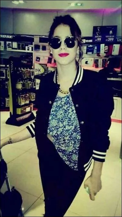 Où est Tini en ce moment ? (février 2016)