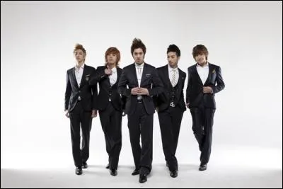 Qui est le leader de ce groupe ? (MBLAQ)