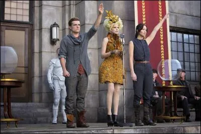 Et enfin, quel sera le résultat de ce que Katniss a créé dans l'arène (avec les baies empoisonnées) ?