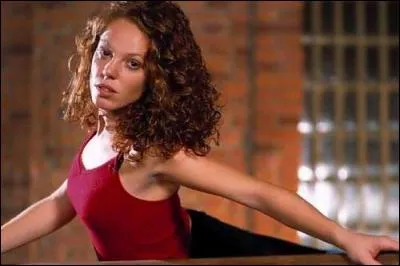 Elle a toujours le sourire, et a lié une grande amitié avec Lola. Qui est-ce ?