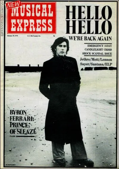 Je voulais faire un jeu de mots et d'images entre Bryan Ferry et Ferrari. Alors pour m'amuser, je me suis mis à chercher des images sur Google réunissant ces 2 mots. Pour m'apercevoir qu'en 1974, l'analogie avait été faite en première page du New Musical Express : Byron Ferrari. 70 ans donc.