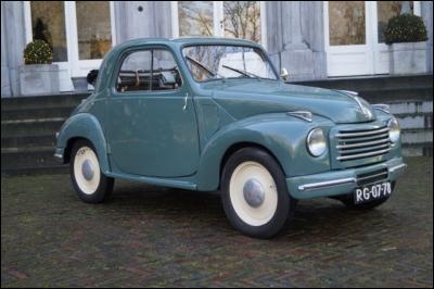 1954 > Voici la plus ancienne du lot, une "Topolino" : que signifie ce mot italien et qui en est le fabricant ?