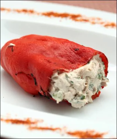 Je vous présente les piquillos farcis, c'est à dire :