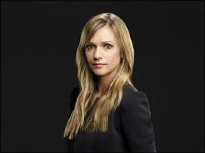 Dans quelle série joue-t-elle ?