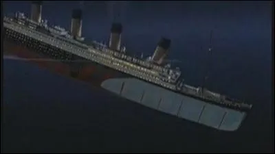Le Titanic coule par...