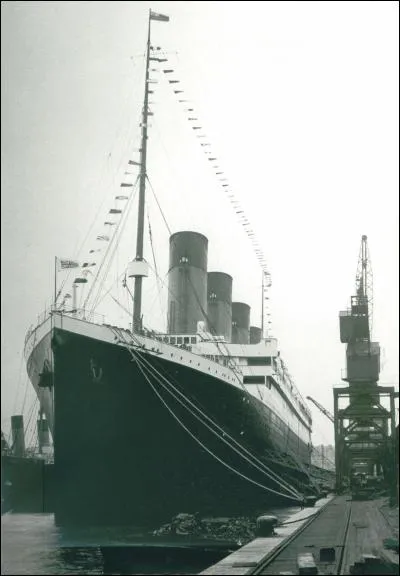 Le Titanic appareille dans quelle ville ?