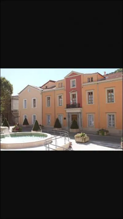 Digne fait partie la communauté de communes :