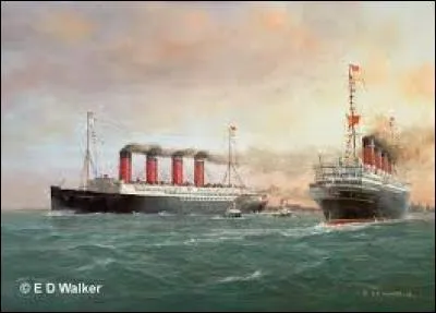 Il est le navire-jumeau de quel autre paquebot ?