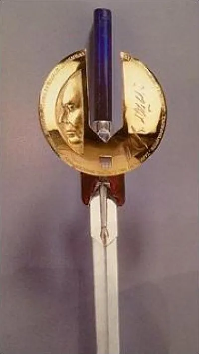 Son épée est créée en 2000 par le joaillier orfèvre Jean Vendôme et lui est remise par Félicien Marceau au Théâtre de la Madeleine. Les titres de ses principales uvres théâtrales y sont gravés. Sur le haut de la lame jaillit une plume en or jaune symbolisant ses nombreux écrits entre les pans d'un rideau de rubis brut. À quel auteur de théâtre appartient cette épée ?