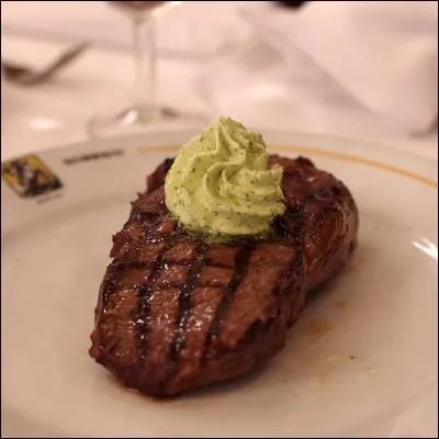 Filet de boeuf de 1, 5 cm d'épaisseur, quel est le nom de ce mets tel qu'il est présenté ?