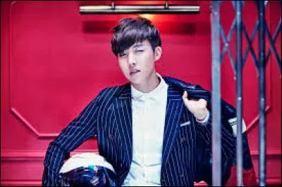 Dans "Dope", J-Hope est déguisé :