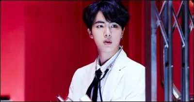 Dans "Dope", Jin est déguisé :
