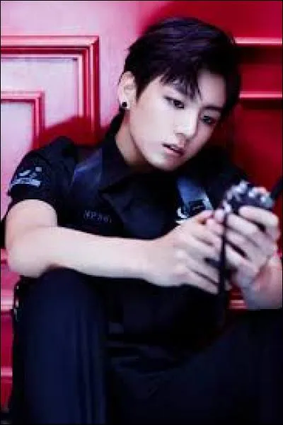 Dans "Dope", JungKook est déguisé :