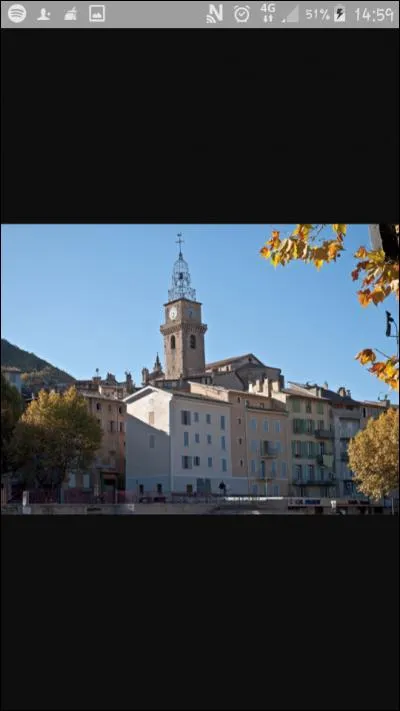 Y a-t-il une webcam sur la ville ?