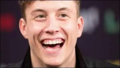 Son nom complet est :