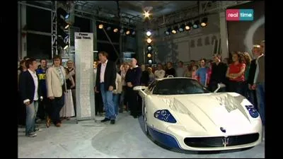 Quel chrono la Maserati MC12 a-t-elle fait sur le circuit Top Gear ?
