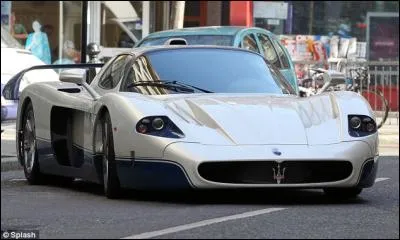 À quel présentateur Top Gear appartient cette Maserati ?