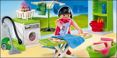 Mais que fait-elle ?