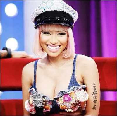 Nicki Minaj est une...