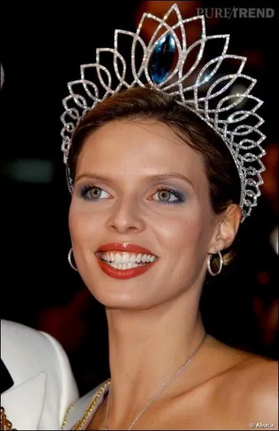 En quelle année Sylvie Tellier a-t-elle été Miss France ?
