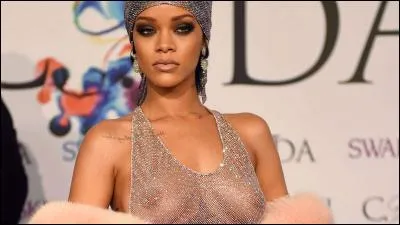 Quel âge a-t-elle ?