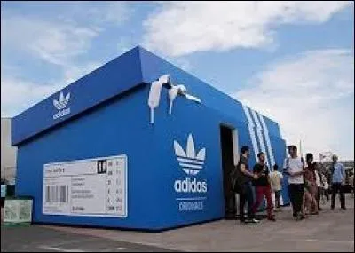 Selon l'expression, à quoi correspond le fait de "mettre en boîte" un individu ?