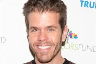 Par qui va se faire interviewé Perez Hilton ?