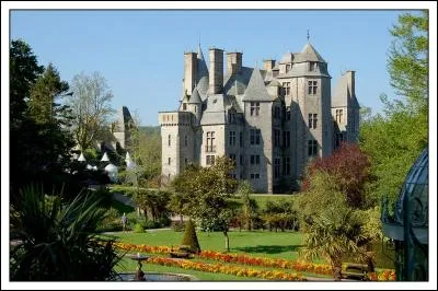 De ces quatre départements, lequel n'est pas limitrophe de celui de la Manche ?