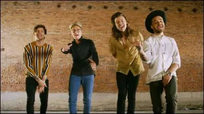 Quand le clip 'History' est-il sorti ?
