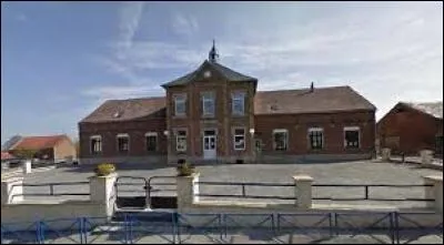 La commune Axonaise de Prémont se situe en région ...