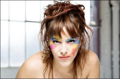 Il paraît qu'elle ne veut pas d'une suite au Ritz. Mais, de qui parle-t-on ?