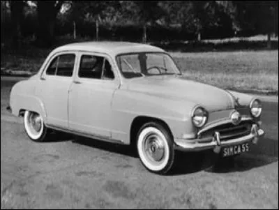 Petite berline familiale produite par Simca à partir de 1951 dans son usine de Nanterre, c'est la voiture la plus vendue en France en 1956. C'est :
