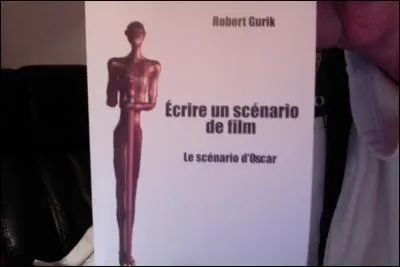 Et 34 cm et 3, 5 kilos sont des chiffres qui nous révèlent...