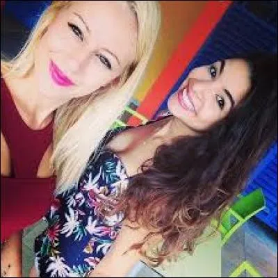 Ont-elles une chaîne de vlog ?