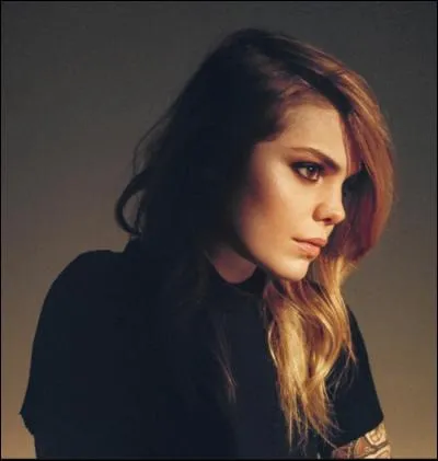 Quelle est cette chanteuse ?