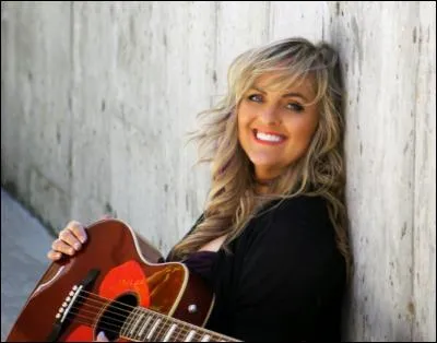 Qui est cette chanteuse ?