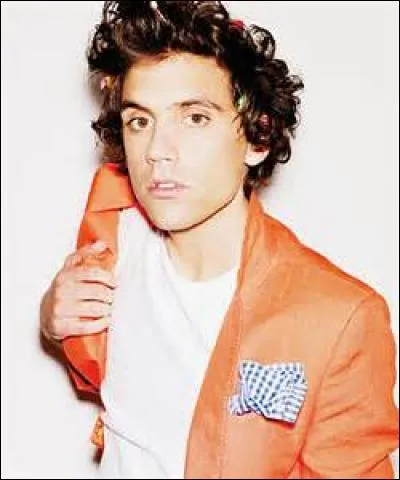 Quelle est la nationalité de son père ?