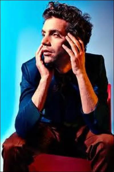 Quel âge a-t-il (en février 2016) ?