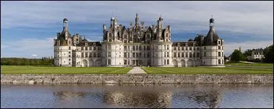 Louis XIV a fait construire Chambord.