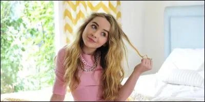 Maya considère-t-elle Riley comme sa sur ?