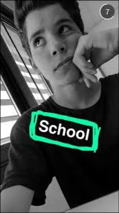 Combien a-t-il de vues au total (en février 2016) ?