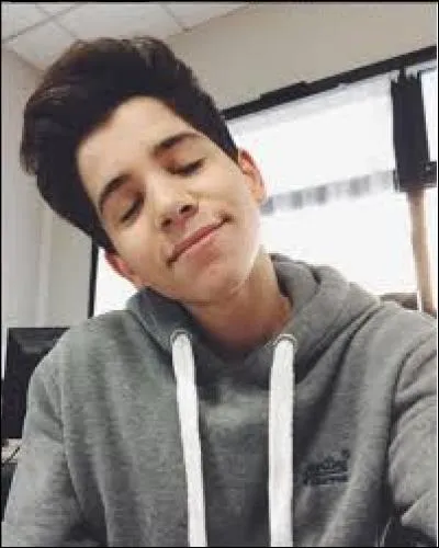 Combien a-t-il fait de vidéos en tout (le 26 février 2016) ?