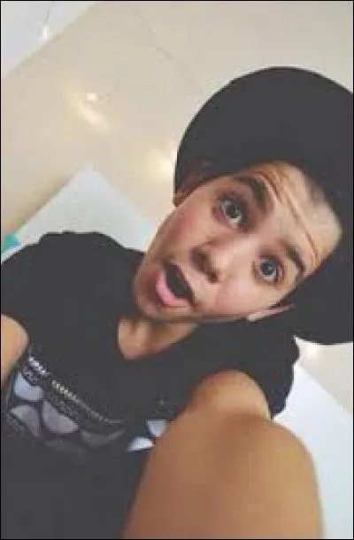 Quelle est la date de sa première vidéo ?