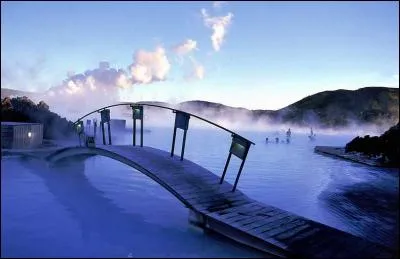 Litière que portent des hommes, des chameaux ou des éléphants !