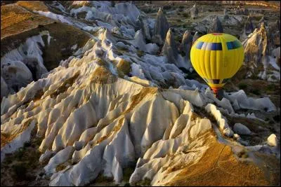 Ancienne langue parlée en Perse, voisine de l'araméen !