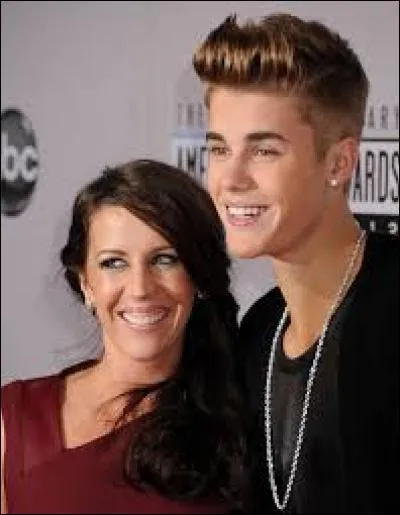 Comment s'appelle la maman de Justin Bieber ?
