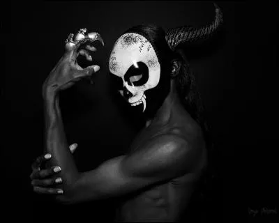 Grand chancelier, intendant de la garde-robe du souverain : qui est-il ?