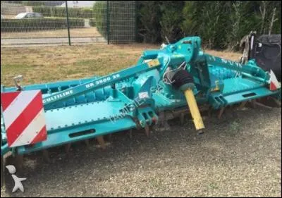 À quoi sert une herse rotative ?